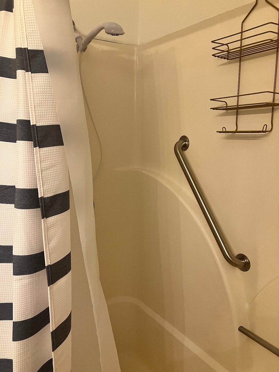Grab bar in the shower. Safety first!