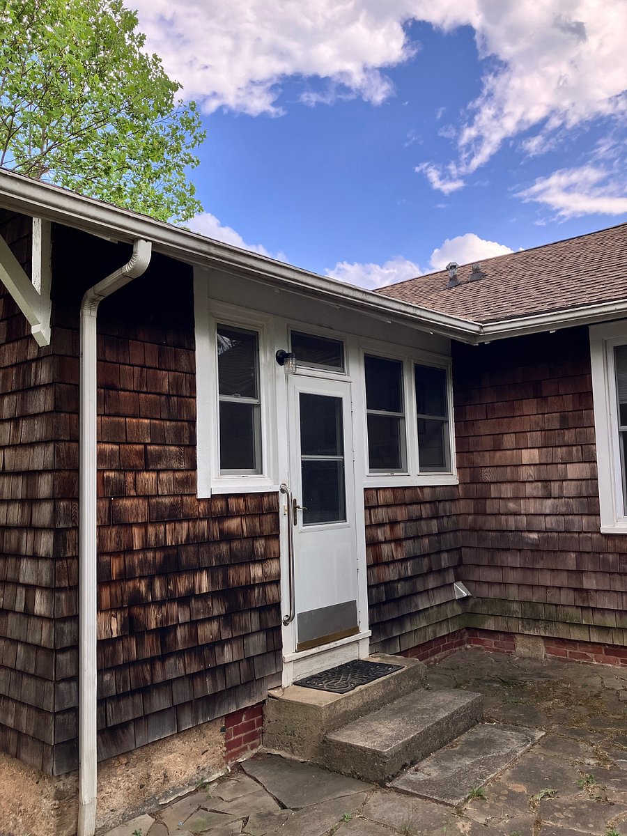 Tenants will probably use the back door to enter the house, as it's next to the parking area. 