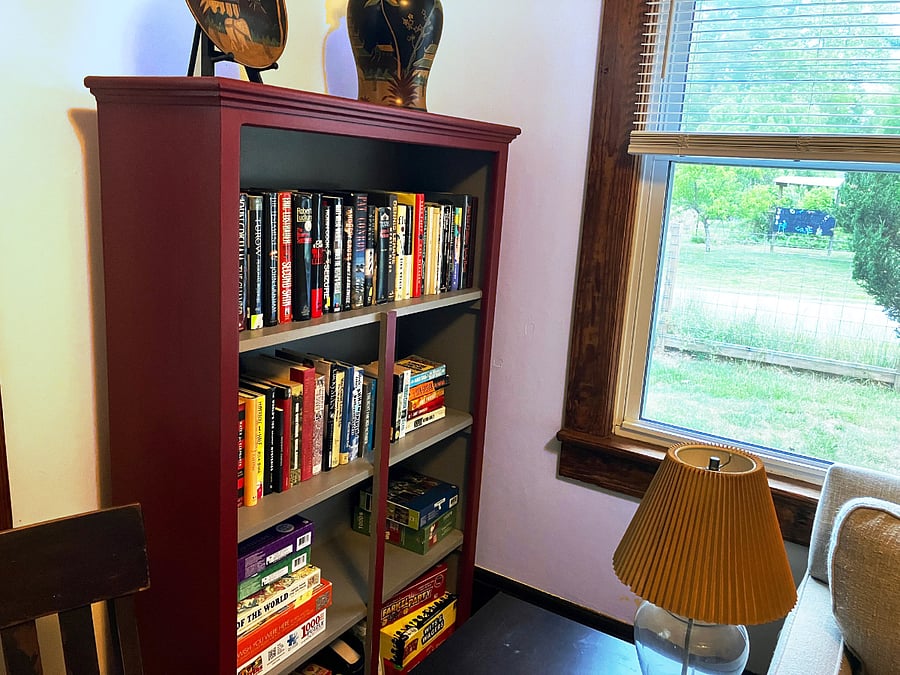 Books, games, and jigsaw puzzles.