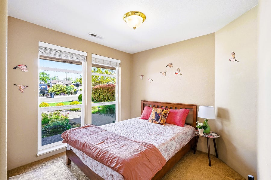 Full Bedroom