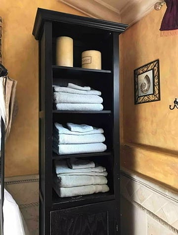 Bathroom - lines