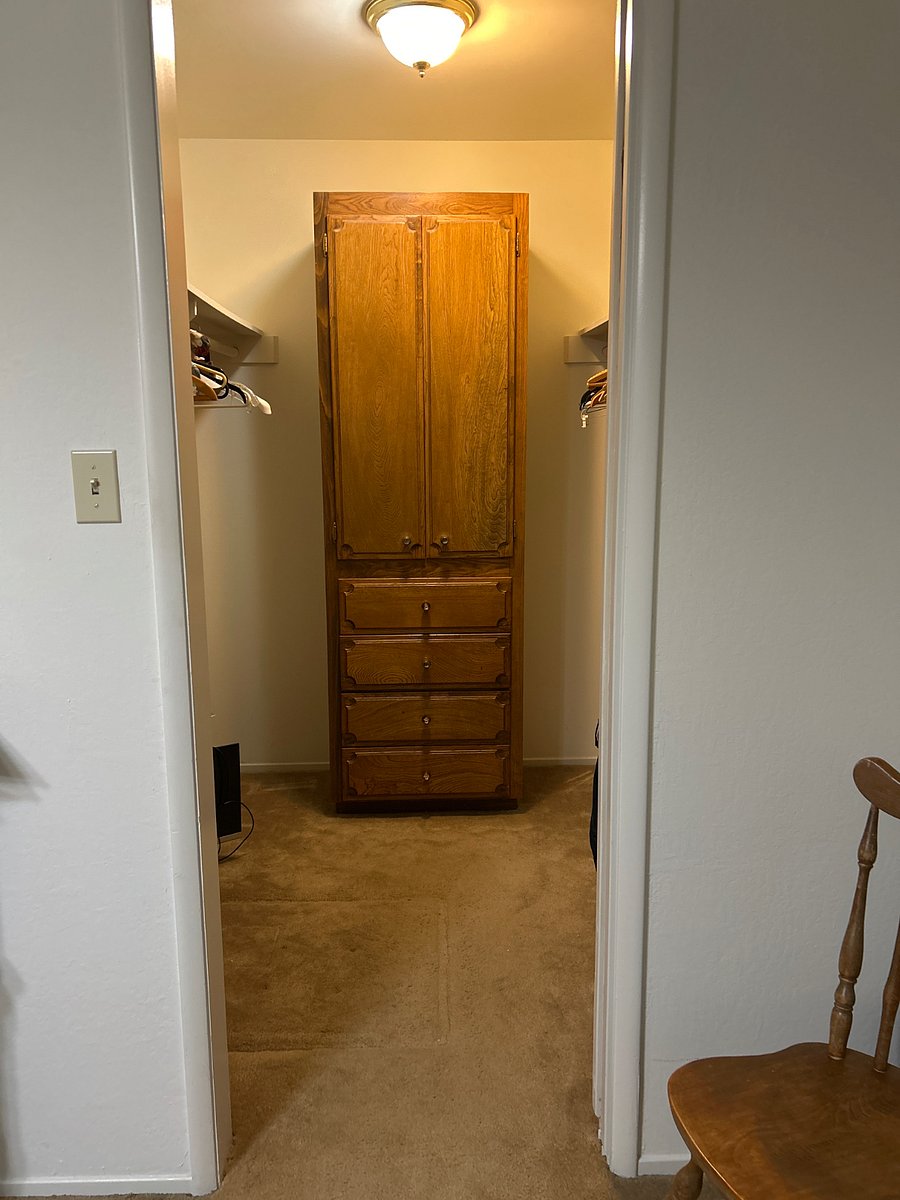Walk in closet