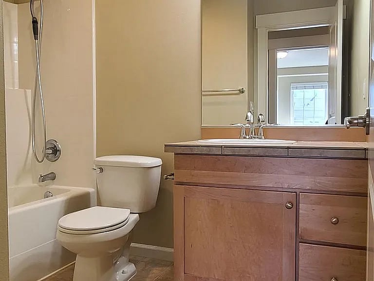 Furnished Finder property 987320_1 photo 8