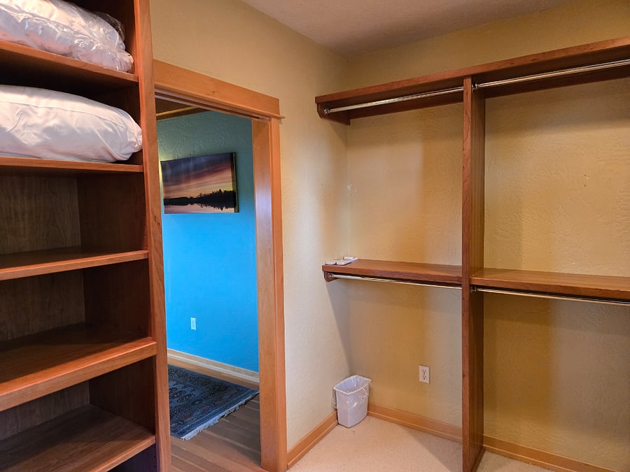 TONS of handing space, and hangers provided