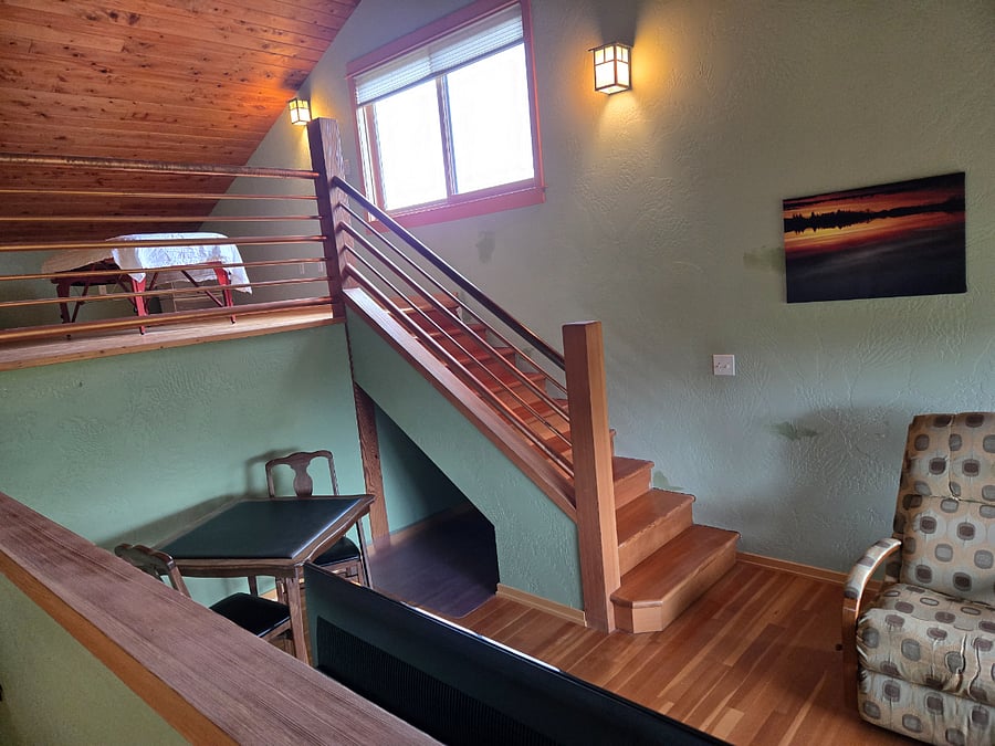 Showing the three tiered lofts. Great height gives the overall good energy.