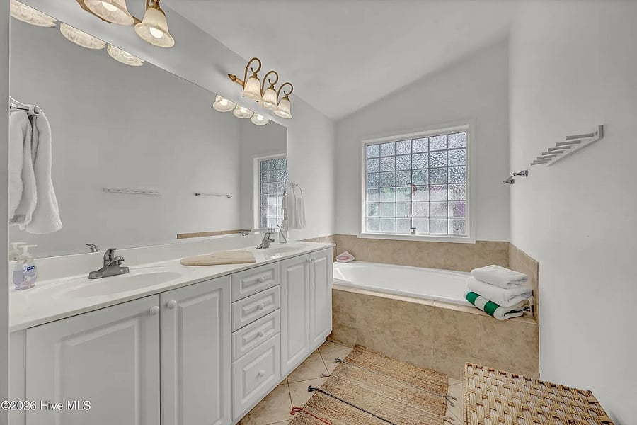 Furnished Finder property 987439_1 photo 6