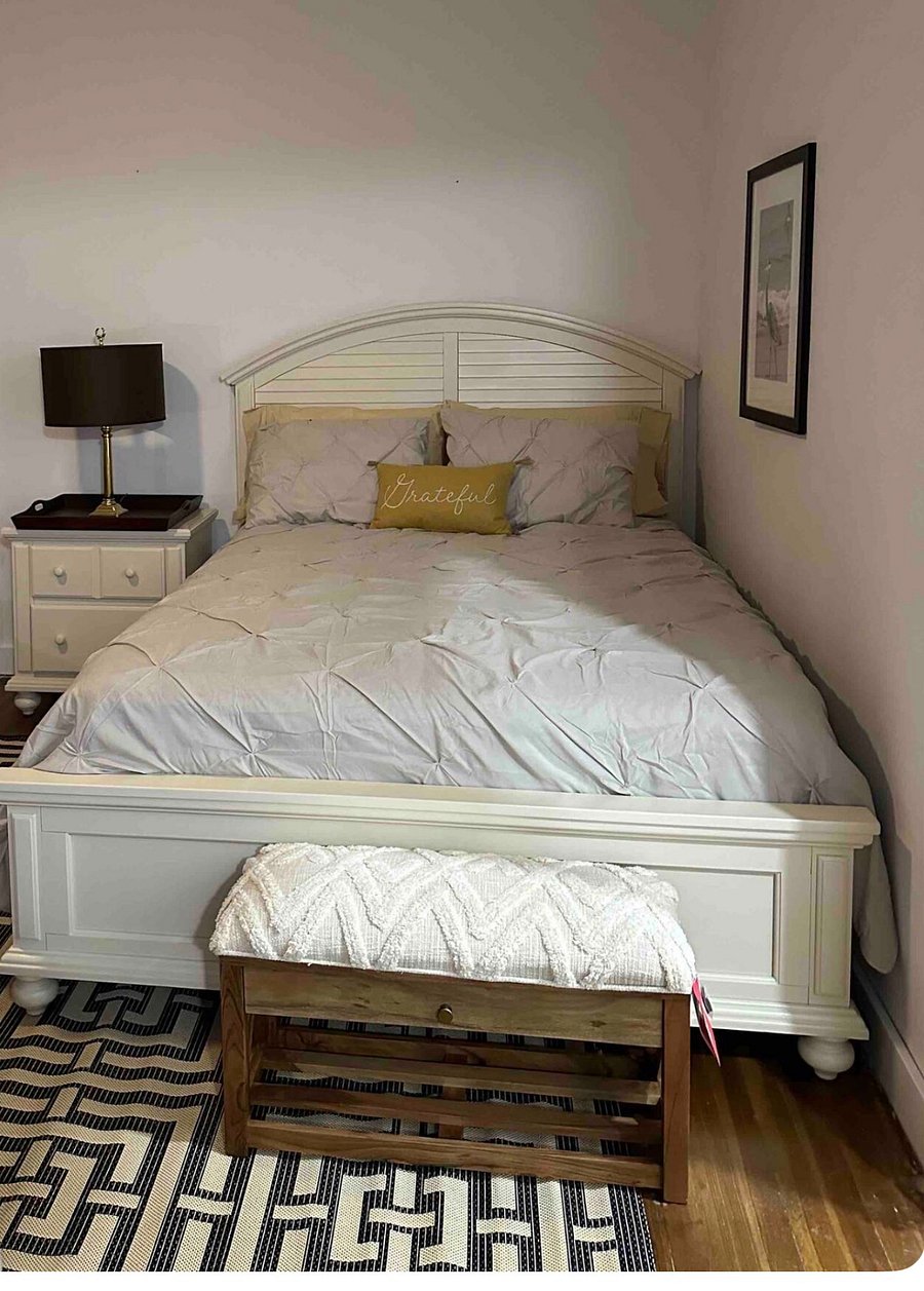 Front bedroom 