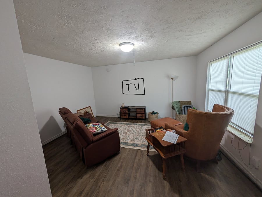 Livingroom, there is a legit TV there now