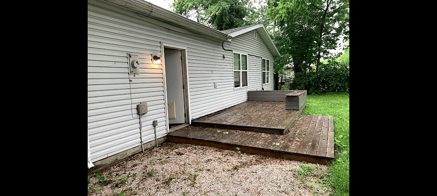 Back yard/deck