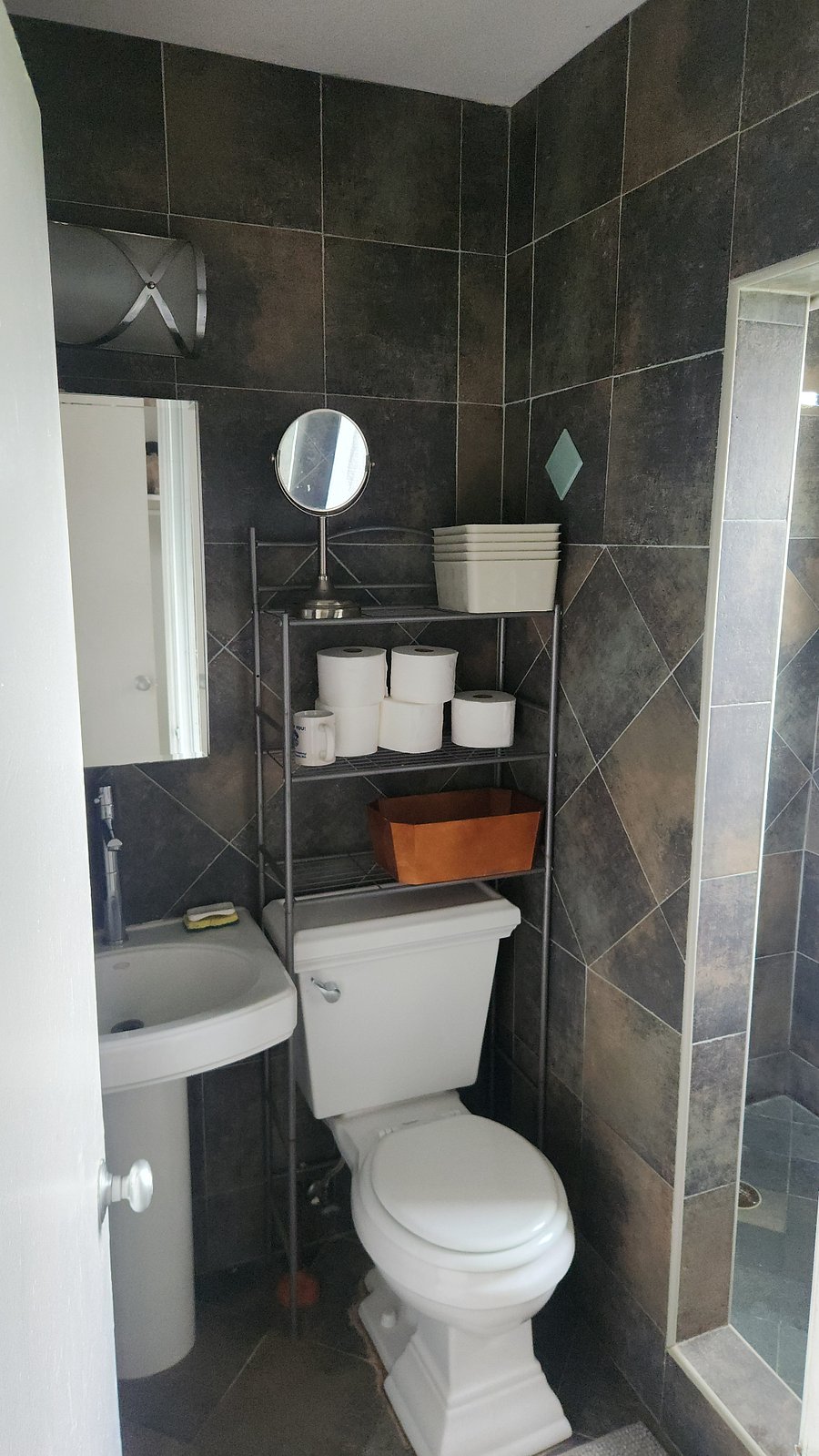 Furnished Finder property 987581_1 photo 7