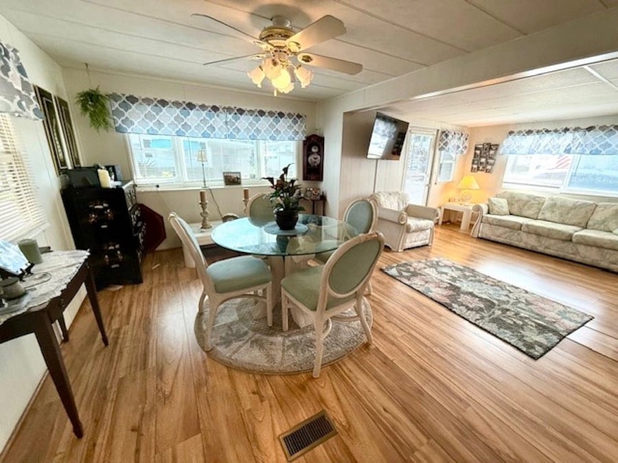 Furnished Finder property 987644_1 photo 6