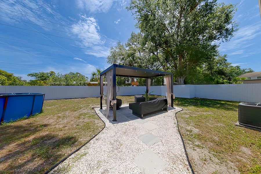Furnished Finder property 987657_1 photo 24