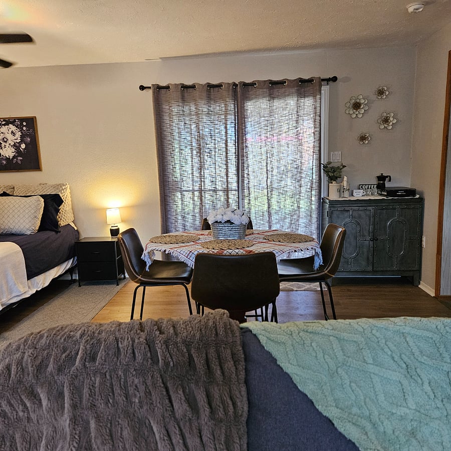 4 seat dining table.