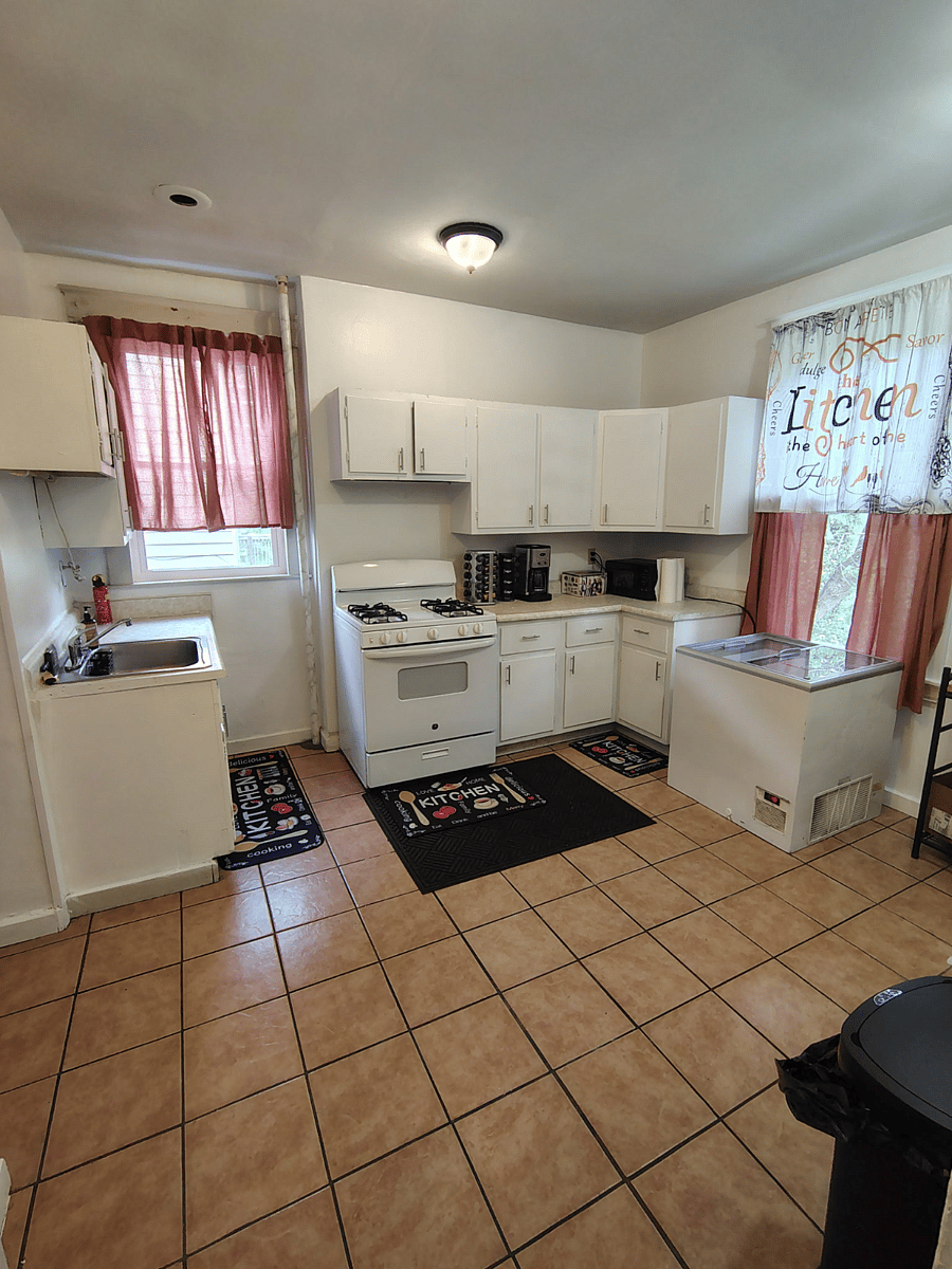 Furnished Finder property 987772_3 photo 6