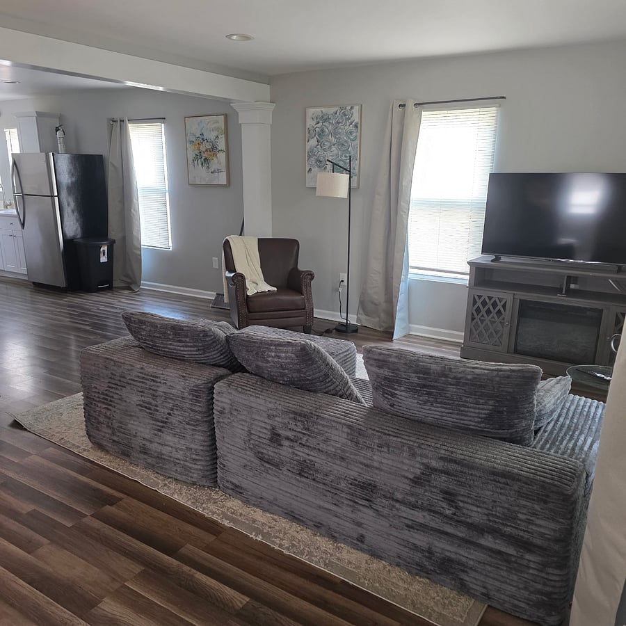 Furnished Finder property 987773_1 photo 3