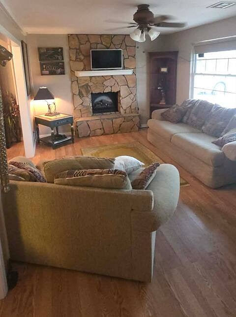 Furnished Finder property 987851_1 photo 4
