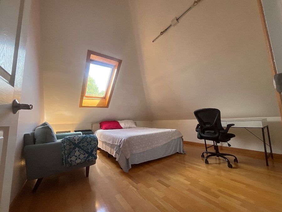 Private room full view