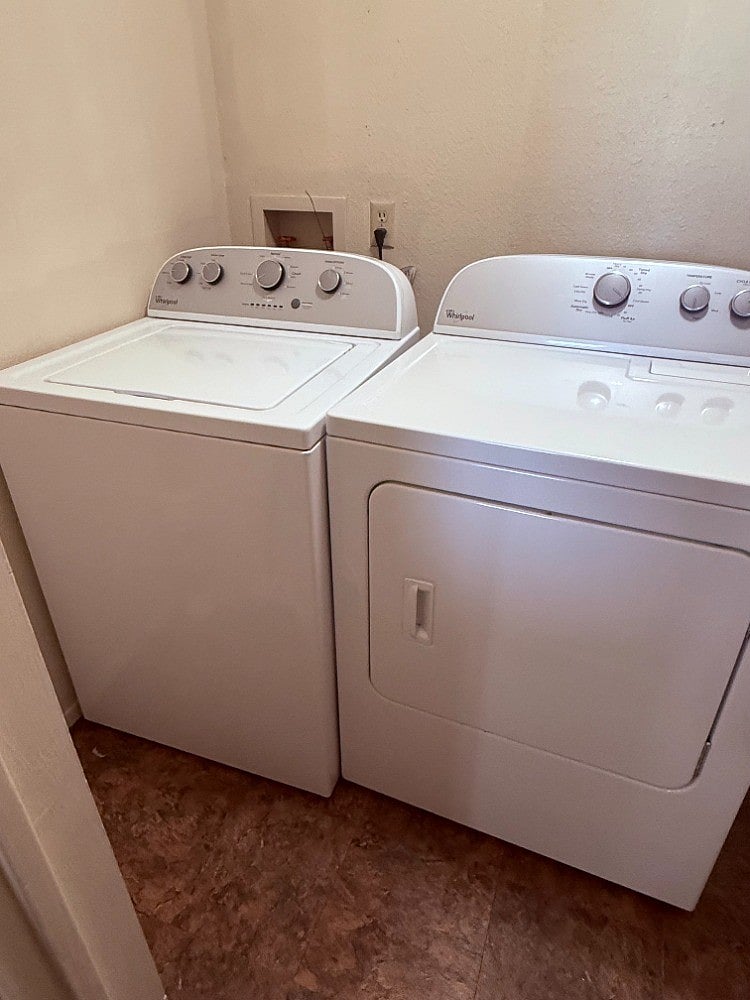 Full Size in unit washer & Dryer