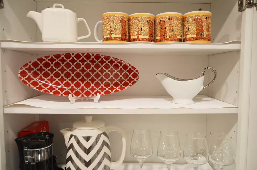 Kitchen: Equipped with coffee and tea essentials, glassware, a coffee grinder, and an electric kettle for your perfect brew.