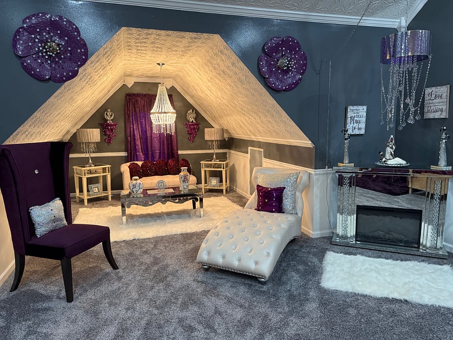 Seating area in the room.