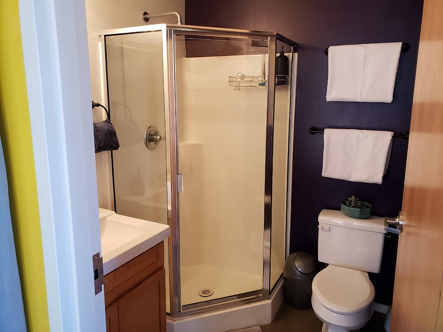 1st Floor - Full Bathroom shower