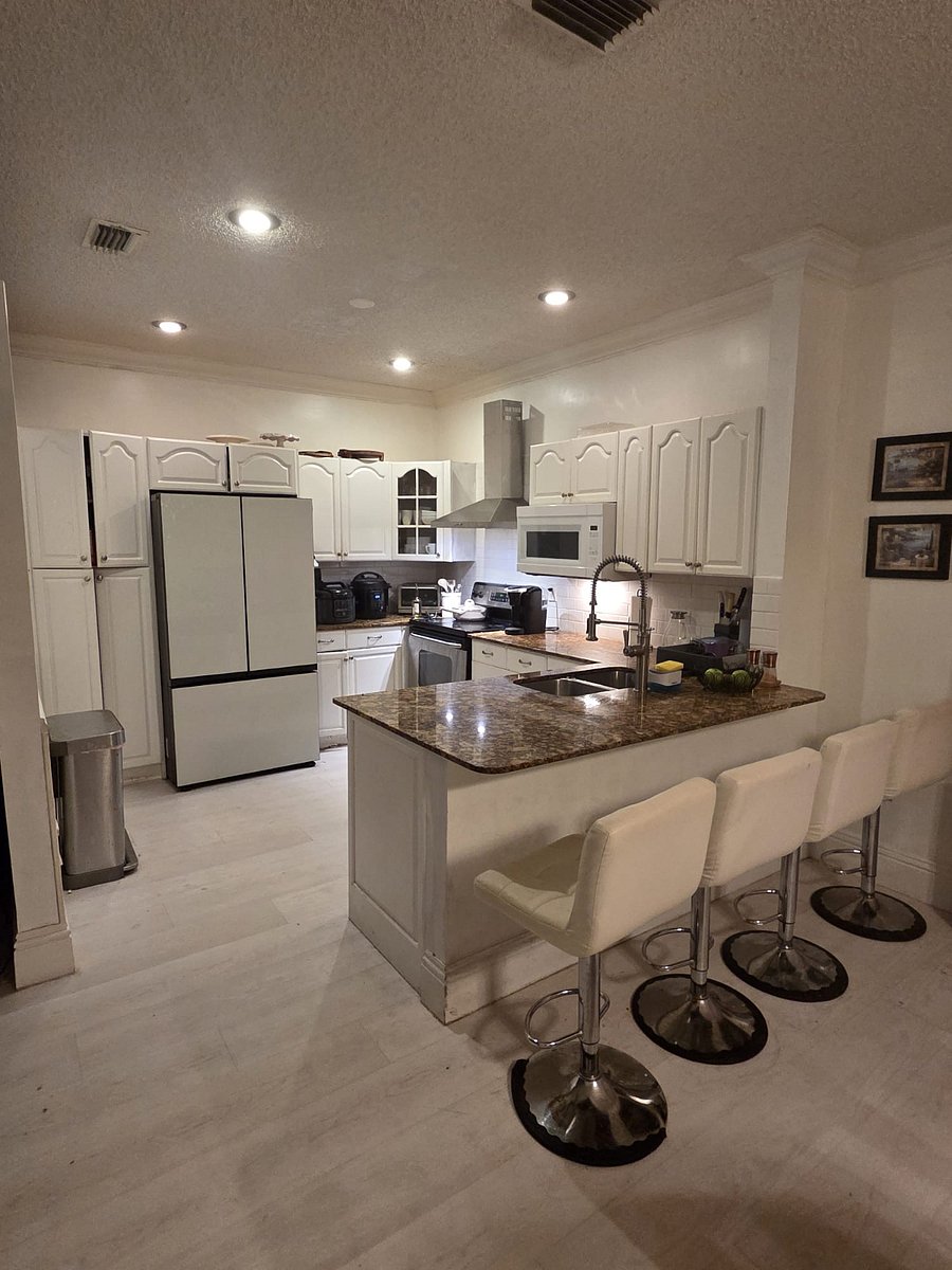 Furnished Finder property 988014_1 photo 10