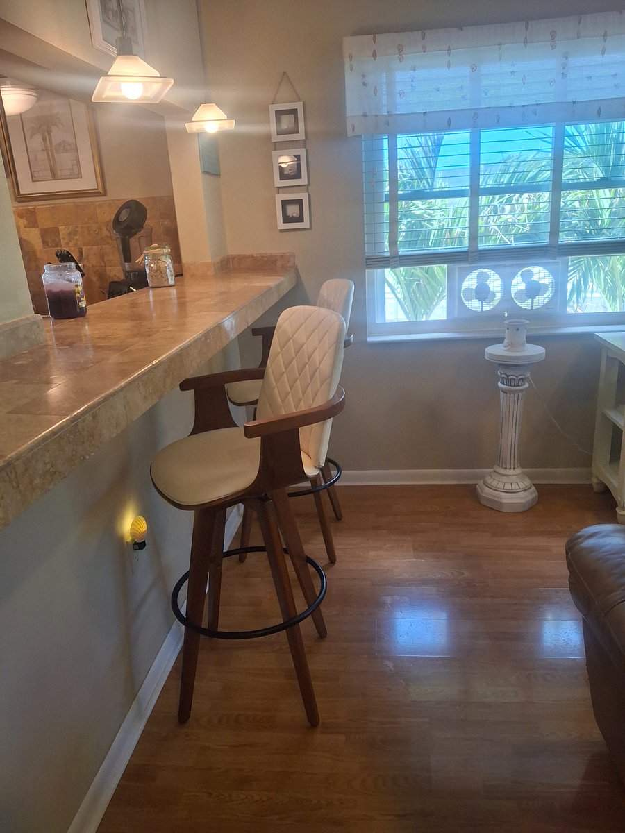 Furnished Finder property 988026_1 photo 13