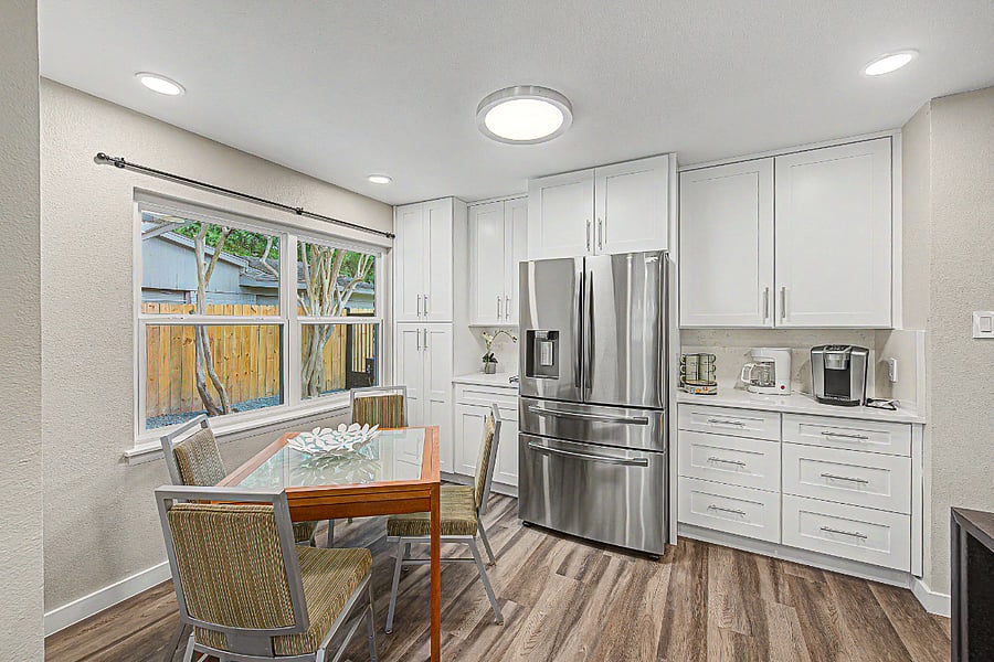 Kitchen area with a breakfast table & Coffee station