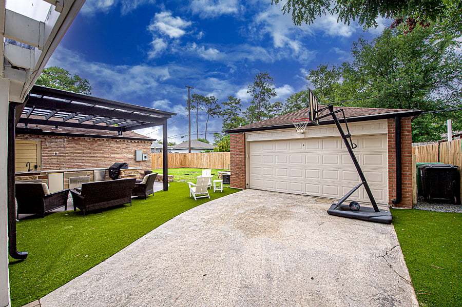 driveway to garage