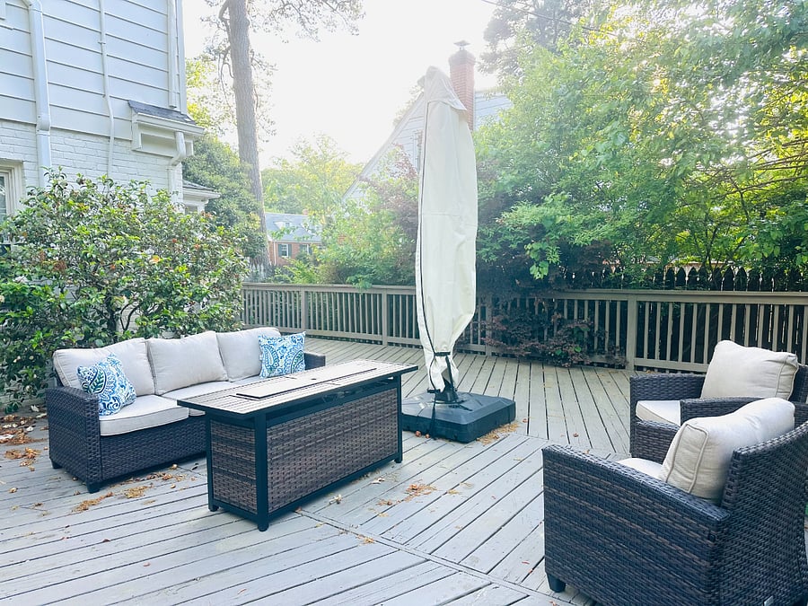 Multi-tiered deck w/ patio furniture and firepit; perfect for entertaining.