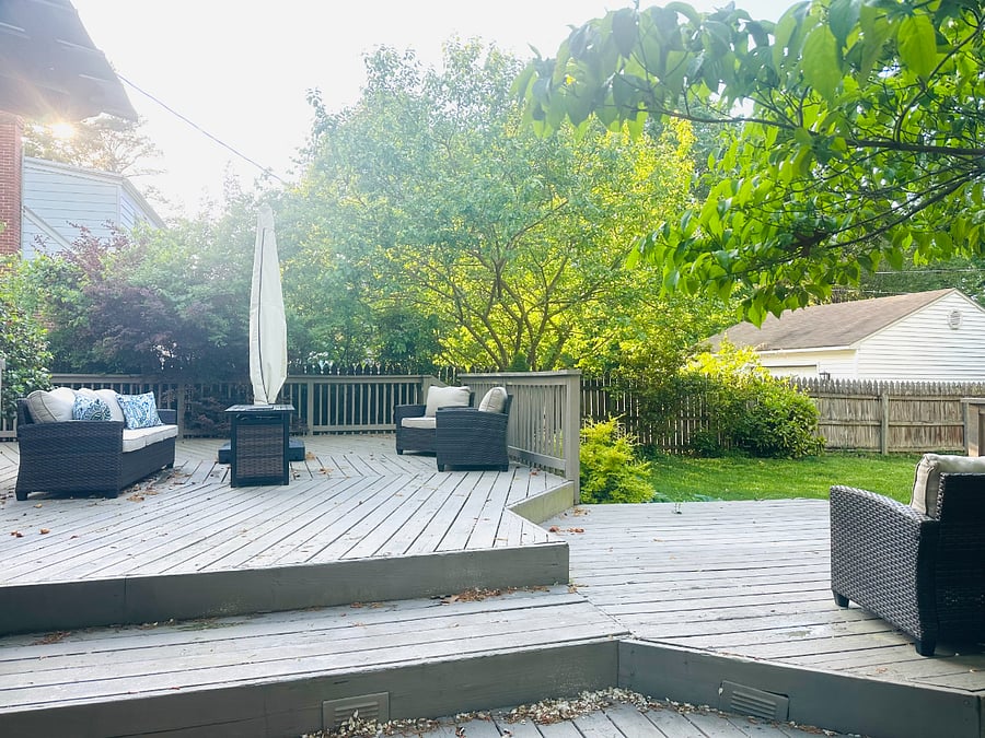 Multi-tiered deck w/ patio furniture and firepit; perfect for entertaining.