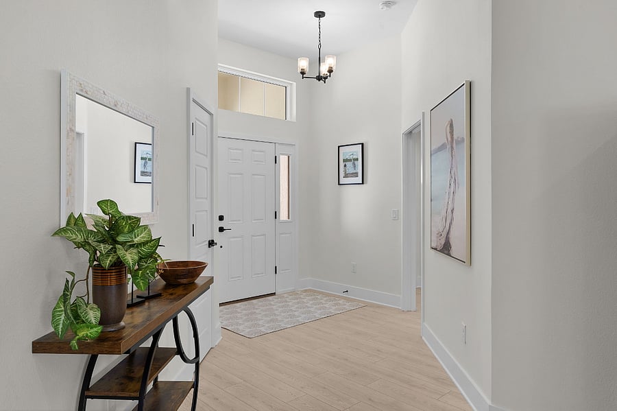 Entrance Foyer & door to Guest rooms