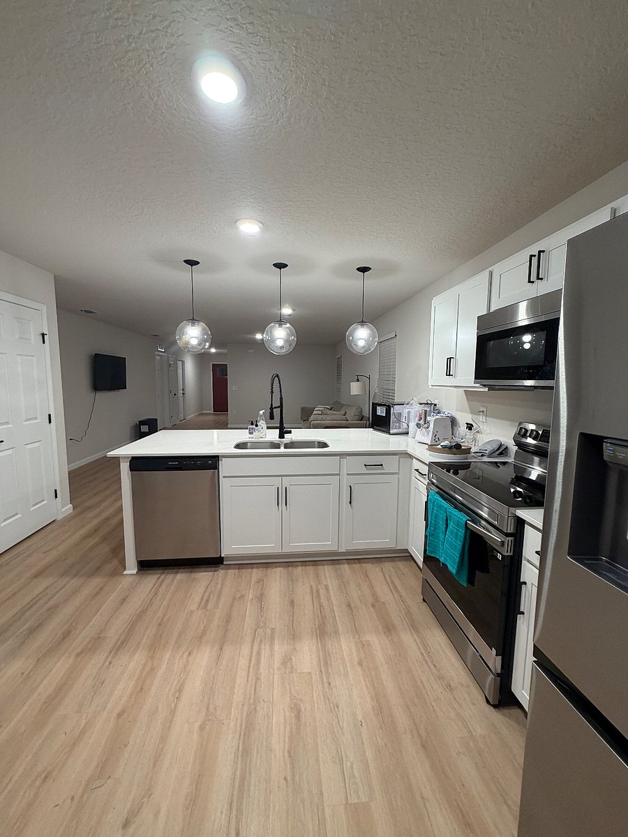 Furnished Finder property 988184_1 photo 12