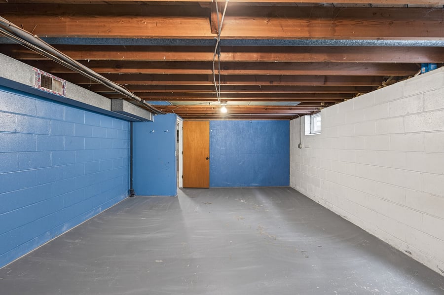 Large storage space in the basement!