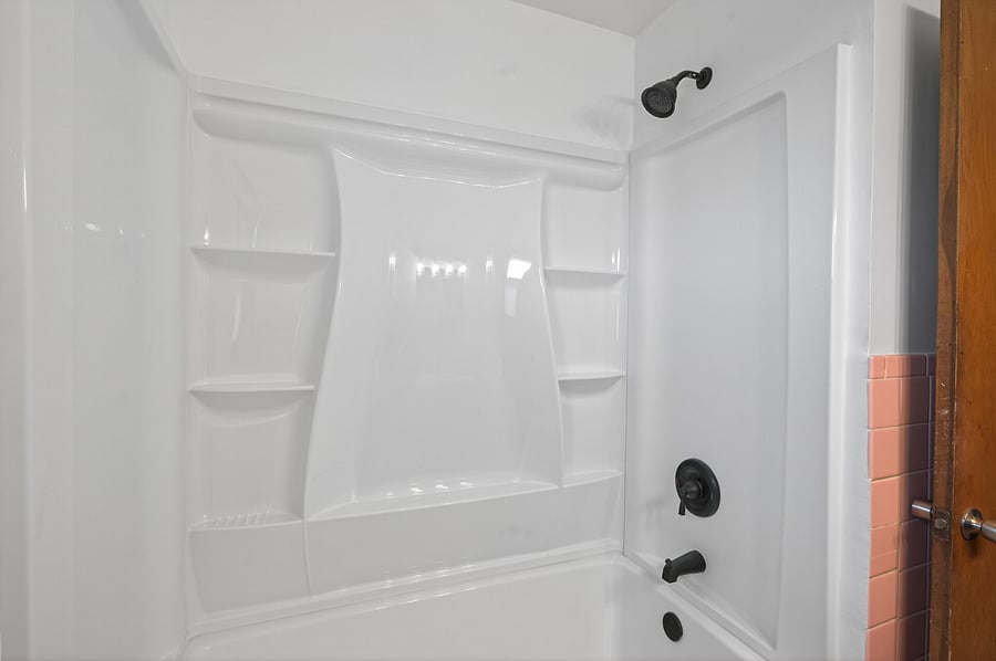 New bath/tub surround!