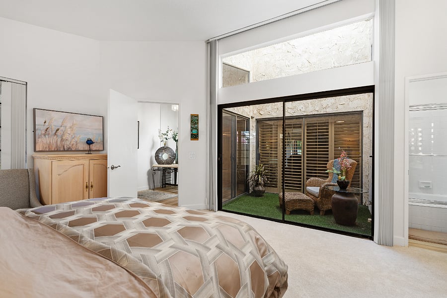 Main level guest bedroom