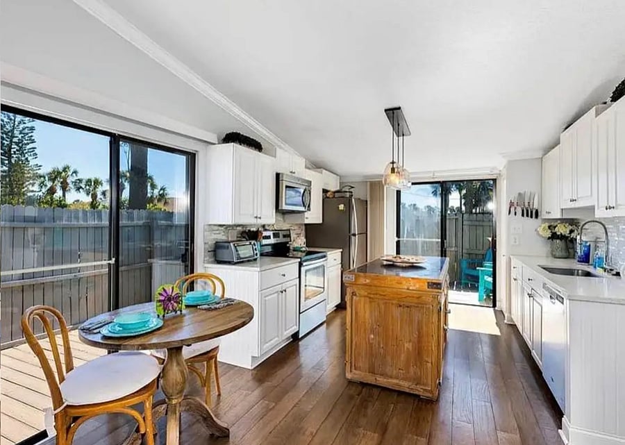 Furnished Finder property 988300_1 photo 7