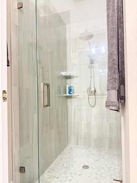Main Bathroom step in shower