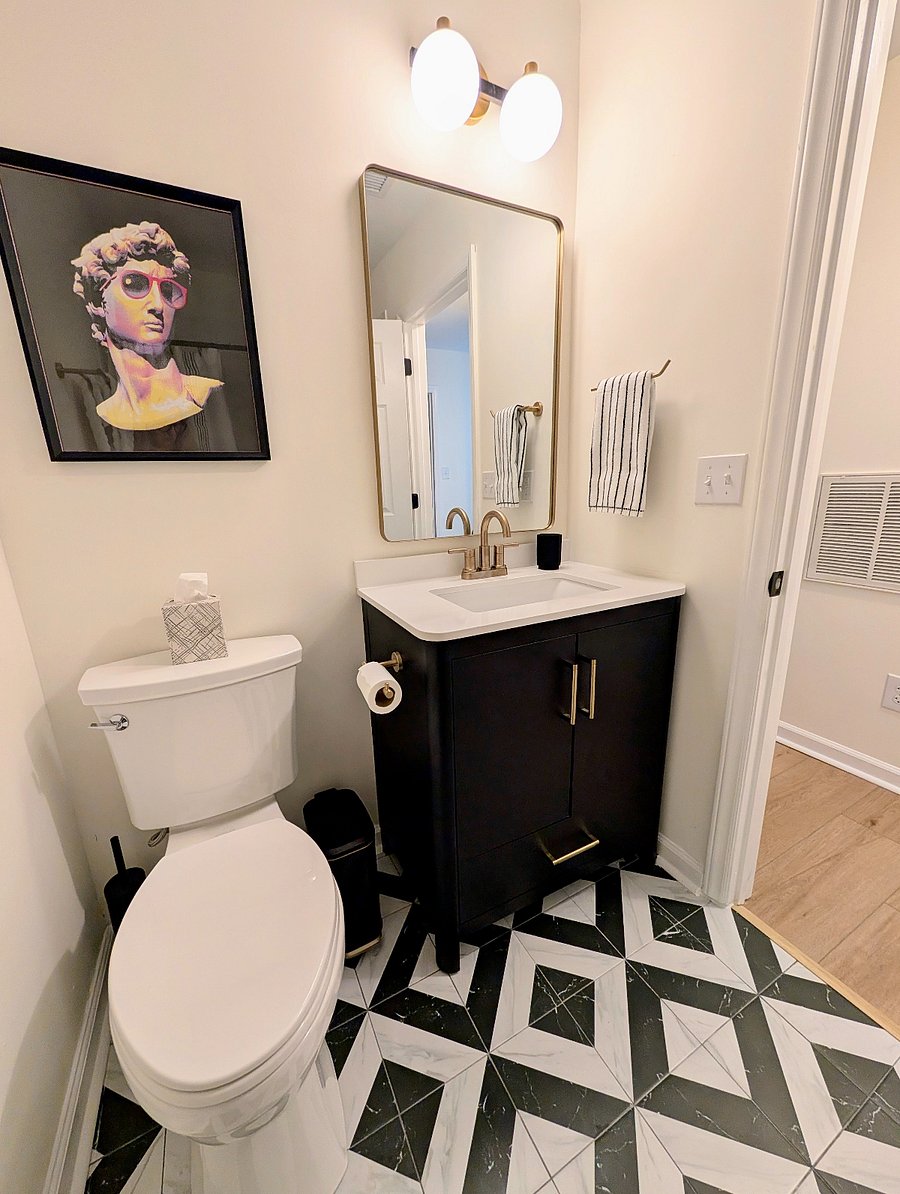 Upstairs bathroom