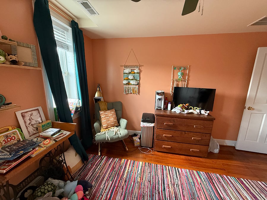 2nd bedroom. includes twin-sized bed not shown in photo.