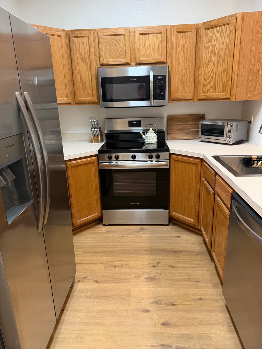 Shared Common Area - Kitchen