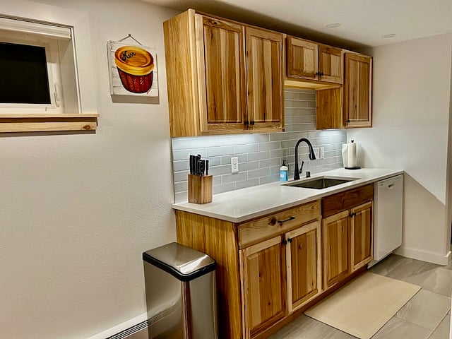Furnished Finder property 988468_1 photo 3