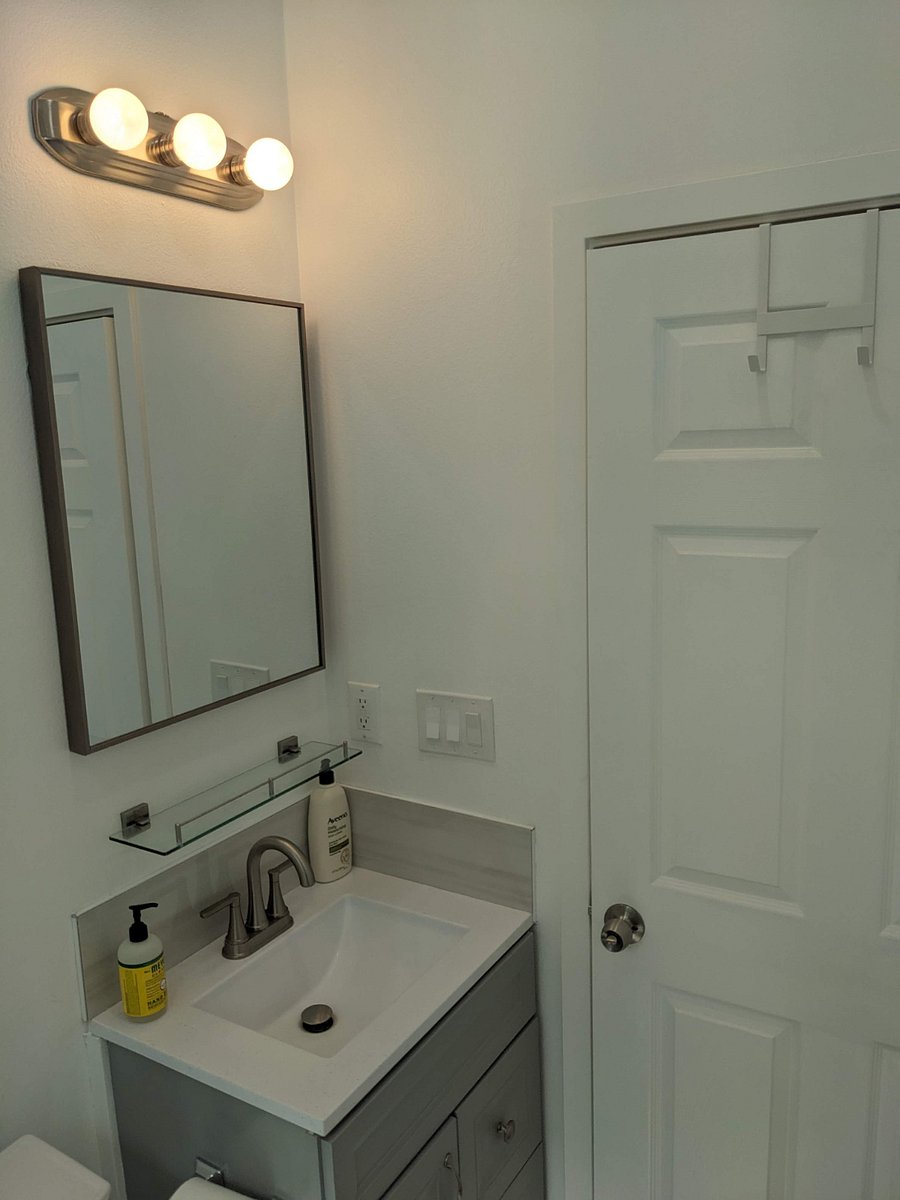 Furnished Finder property 988507_1 photo 25