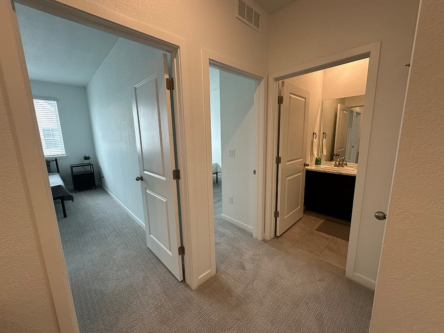 Furnished Finder property 988523_1 photo 11