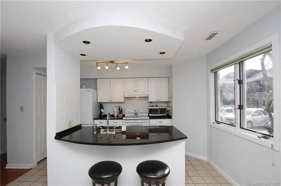 Furnished Finder property 988544_1 photo 6