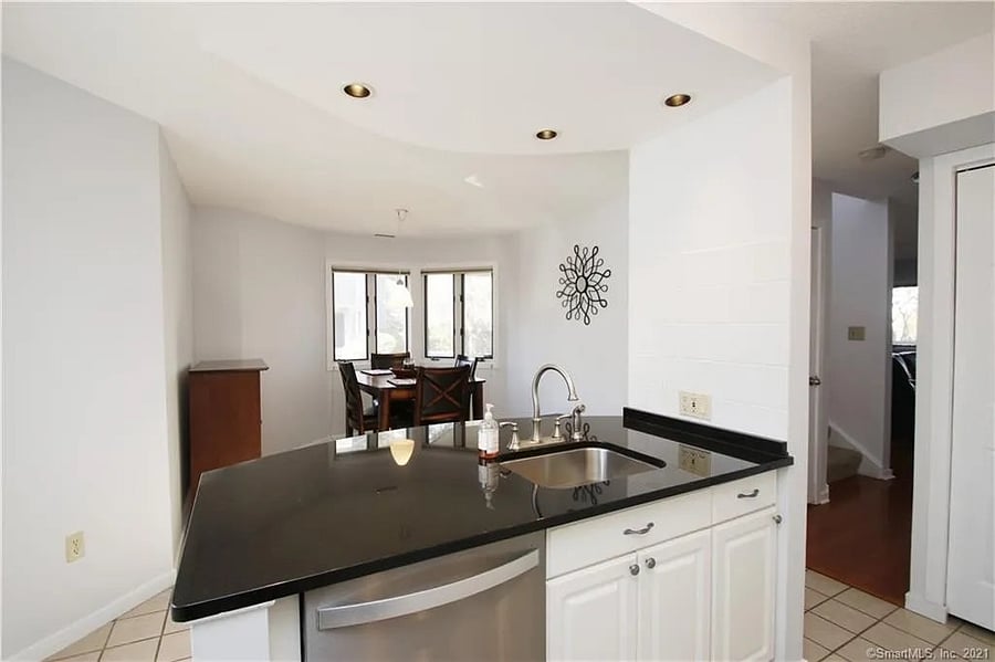 Furnished Finder property 988544_1 photo 7