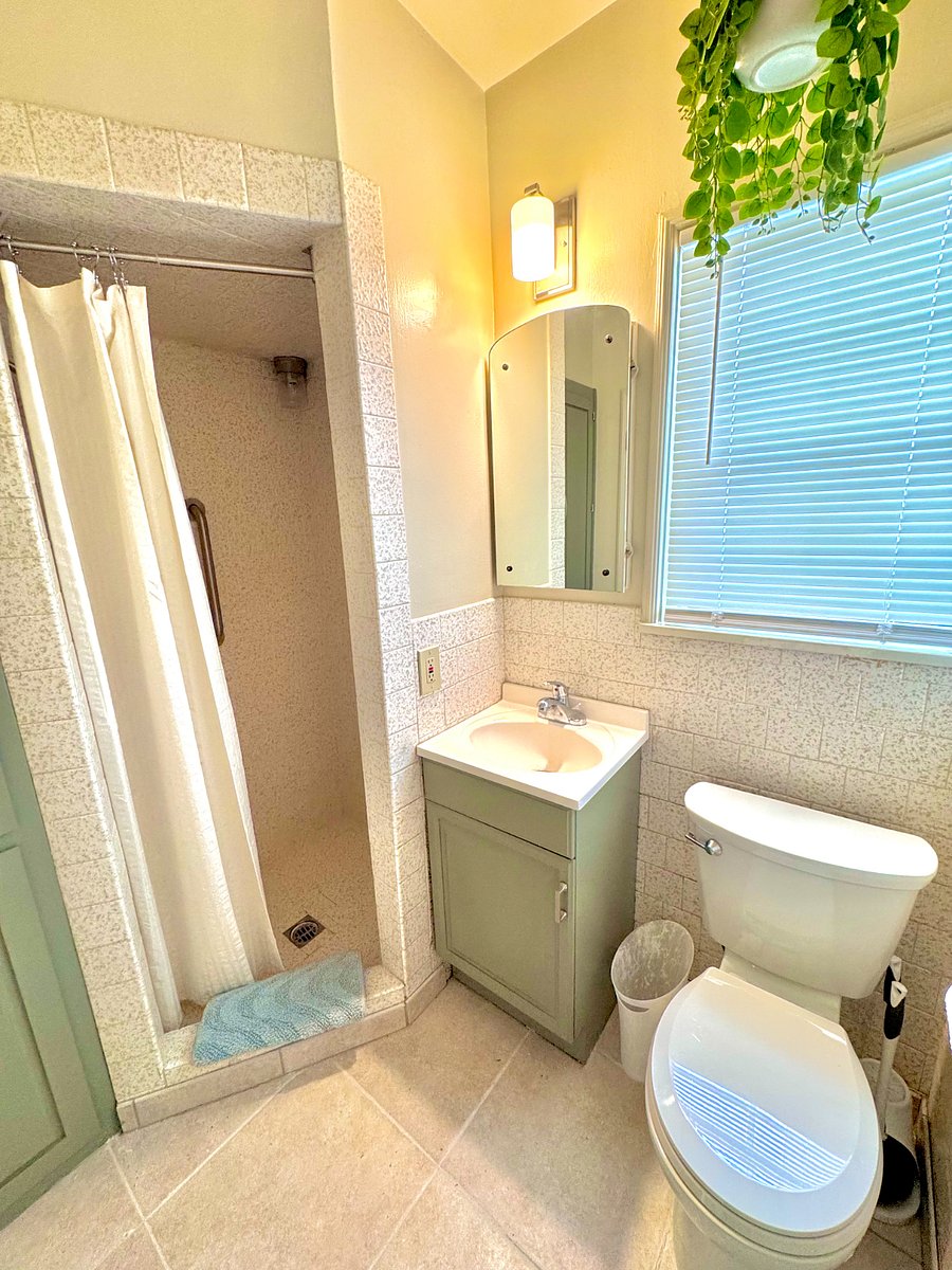 Furnished Finder property 988551_1 photo 17