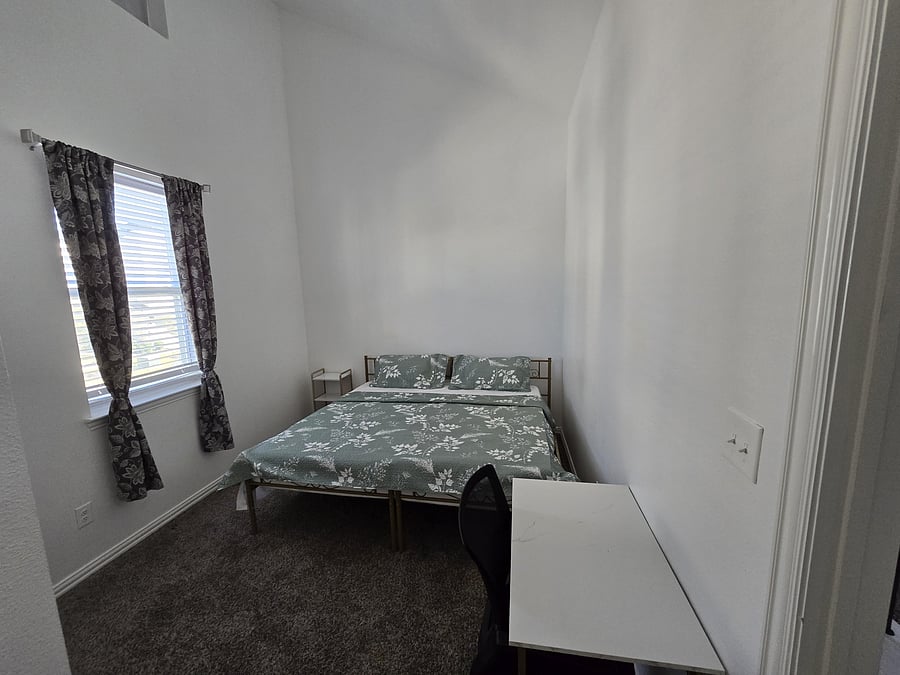 Furnished Finder property 988556_1 photo 28