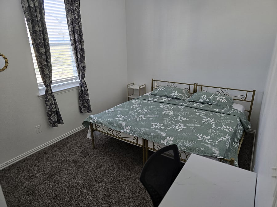 Furnished Finder property 988556_1 photo 31