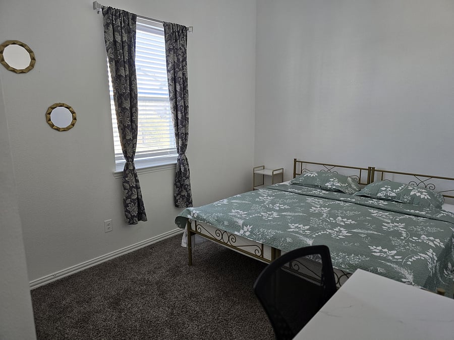 Furnished Finder property 988556_1 photo 30